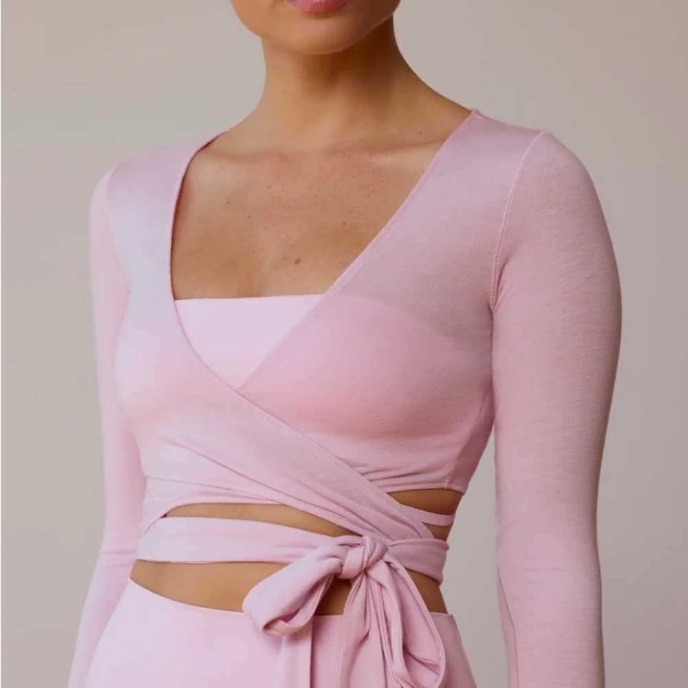 Ballerina wrap Pink Cropped Long-Sleeve Tee